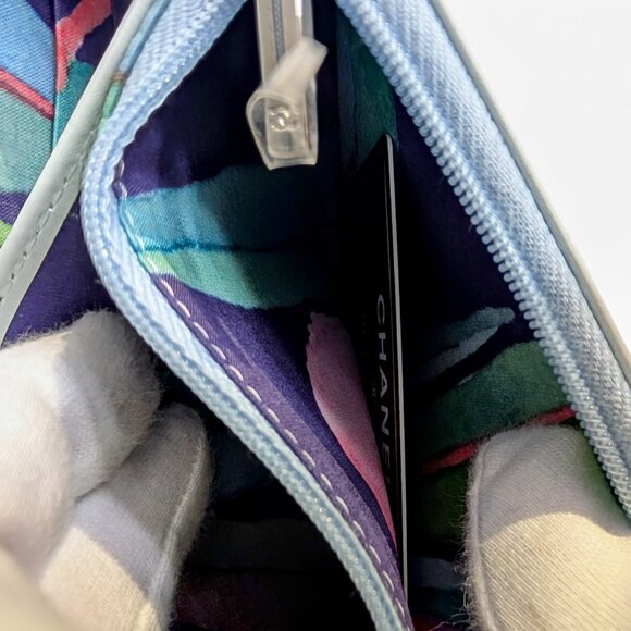 Chanel Jungle Jeans Quilted Fabric Wallet On Chain (WOC) - Picture 13 of 16